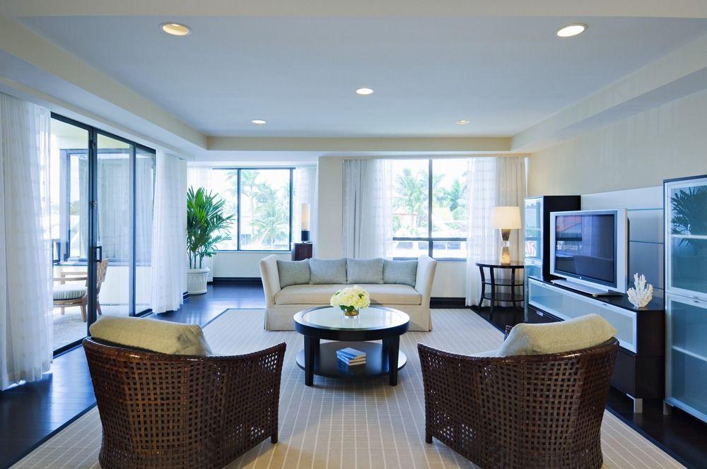 Pier Sixty-Six Otel Fort Lauderdale Dış mekan fotoğraf A living room