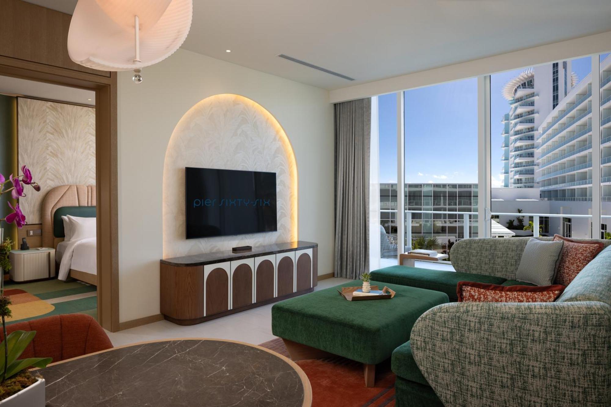 Pier Sixty-Six Otel Fort Lauderdale Oda fotoğraf
