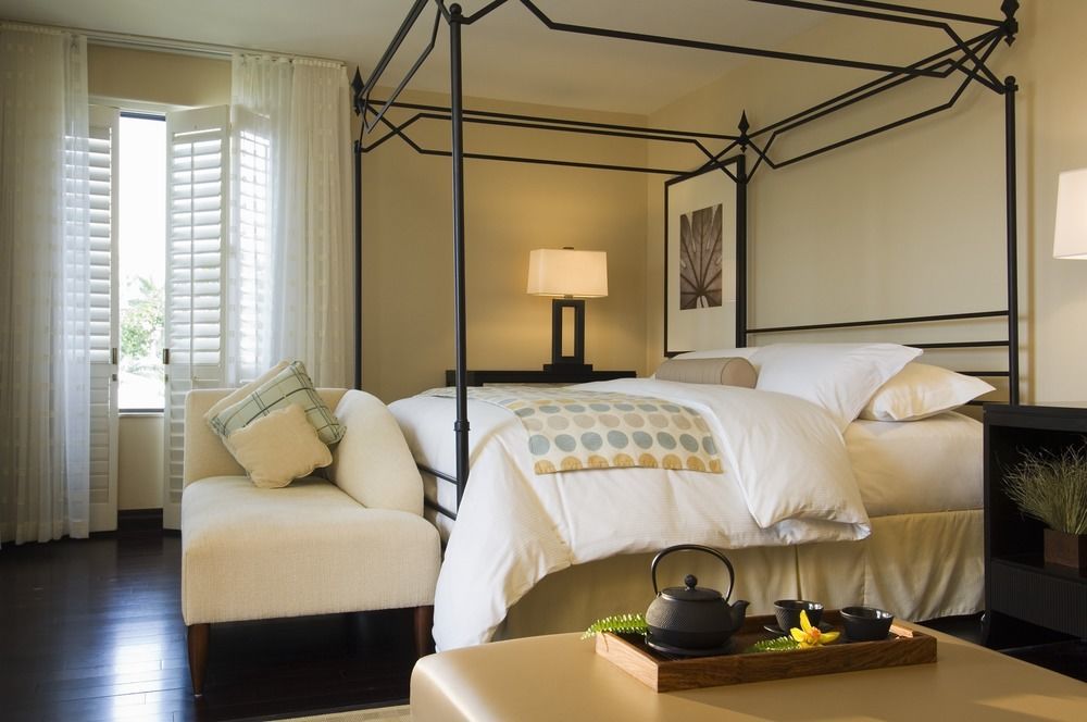 Pier Sixty-Six Otel Fort Lauderdale Oda fotoğraf A bedroom at the Mandarin Oriental, Singapore